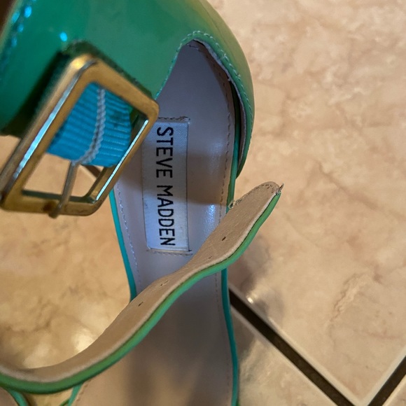 Steve Madden Marlenee Mint Green Heel - Picture 5 of 8